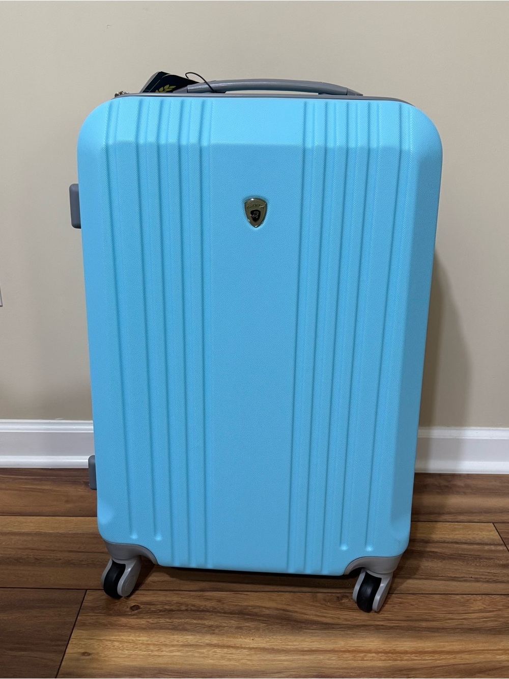 NWT Olympia Corsair HF 1825 Series Luggage Sky Blue Spinner Wheels 25”